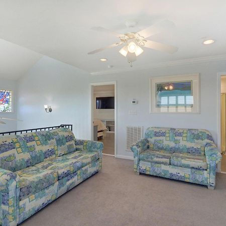 Dolphin Dance Villa Tybee Island Exterior photo